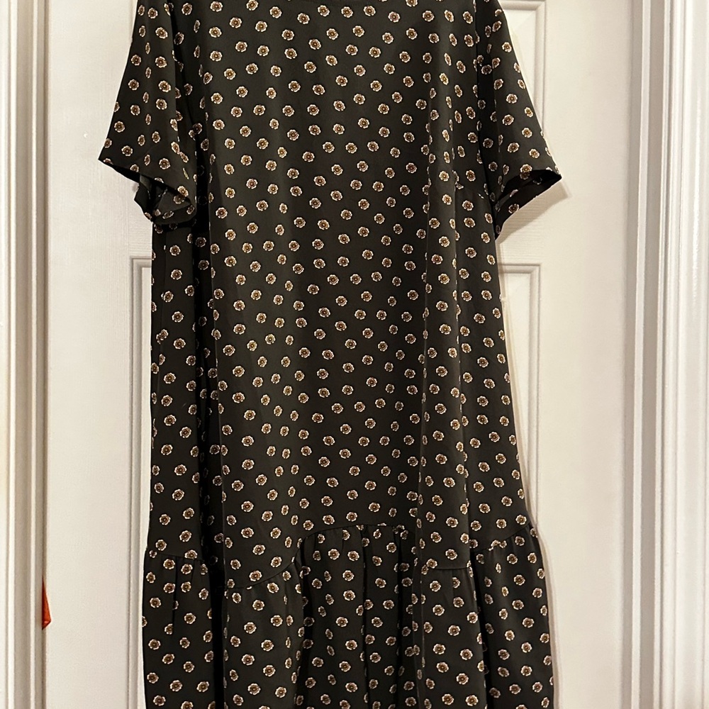 Elegant Dark Green Floral Dress